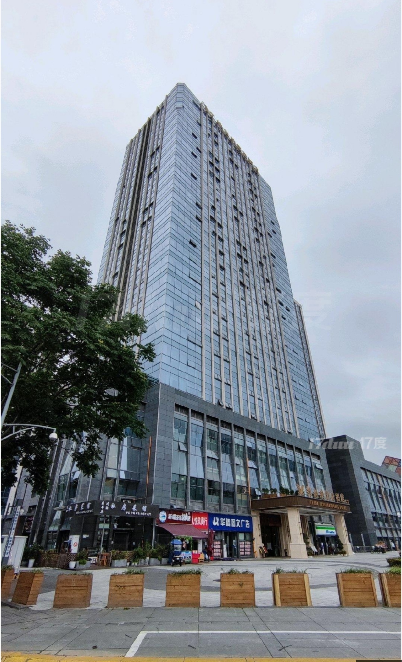 成都东站地铁餐饮142平房源，可改建，生活便利