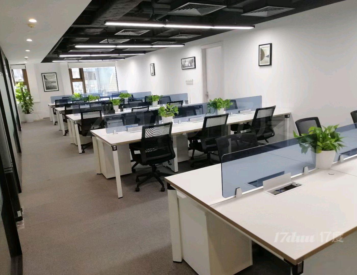 南京西路地铁站，梅龙镇广场300平精装修带家具，拎包入住