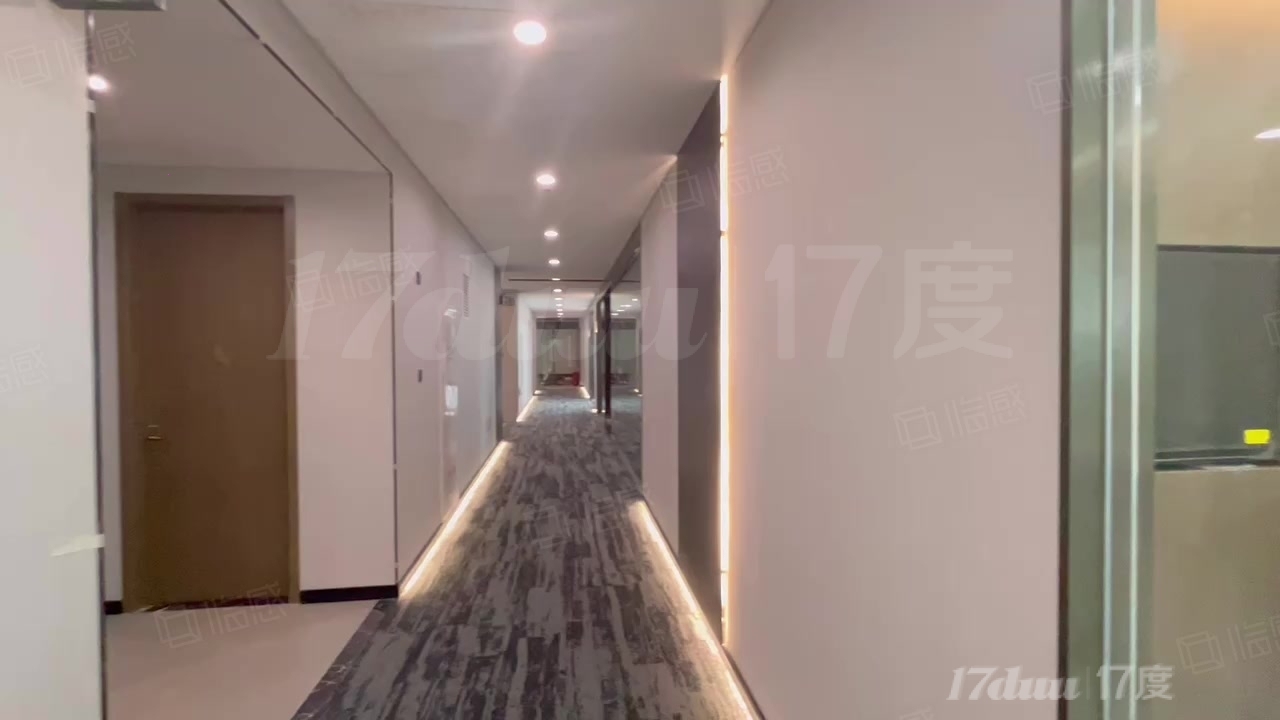 国贸CBD丨环球金融高层正对电梯500平丨豪华装修 全套家具