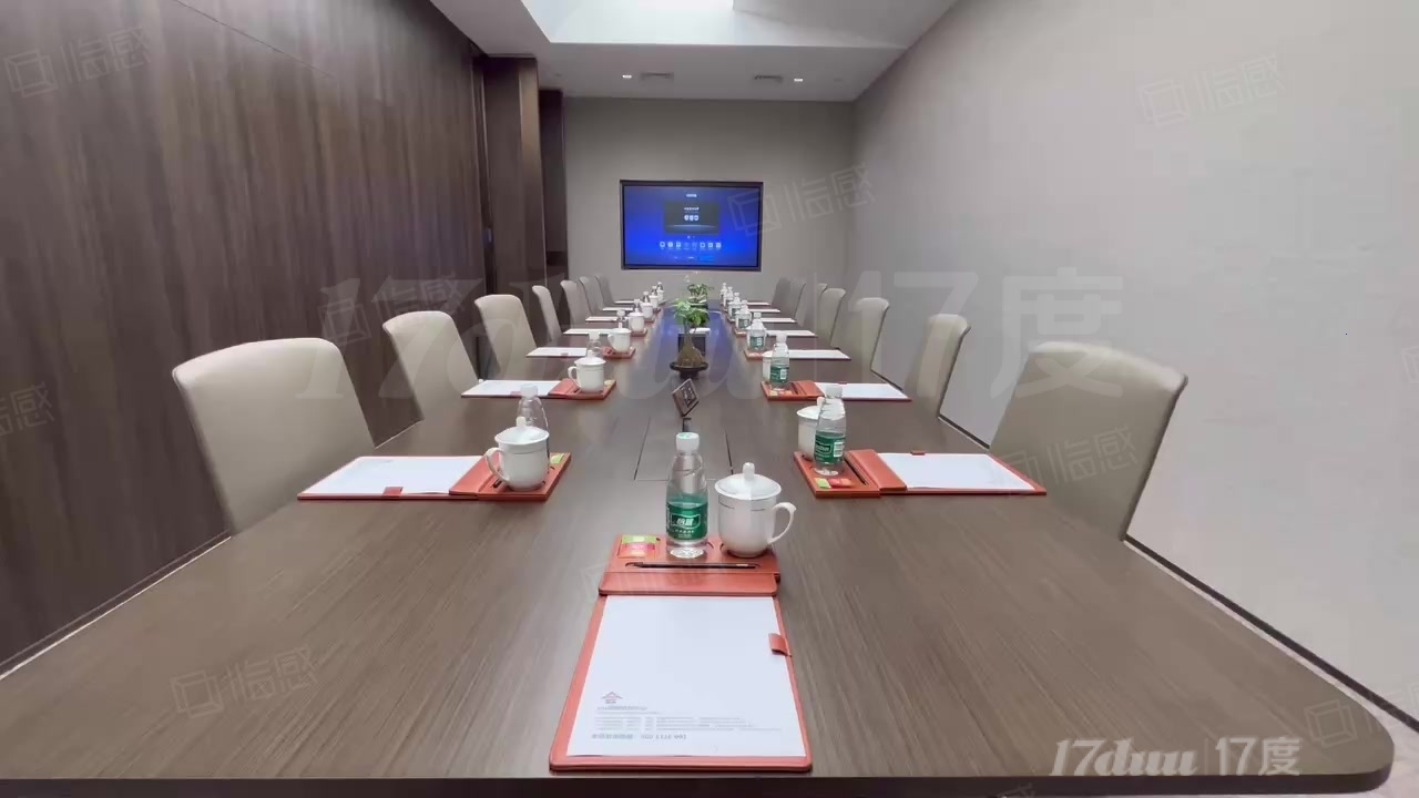 金融街国际办公接待丨环境优美丨车位充足丨采光好精装修带家具