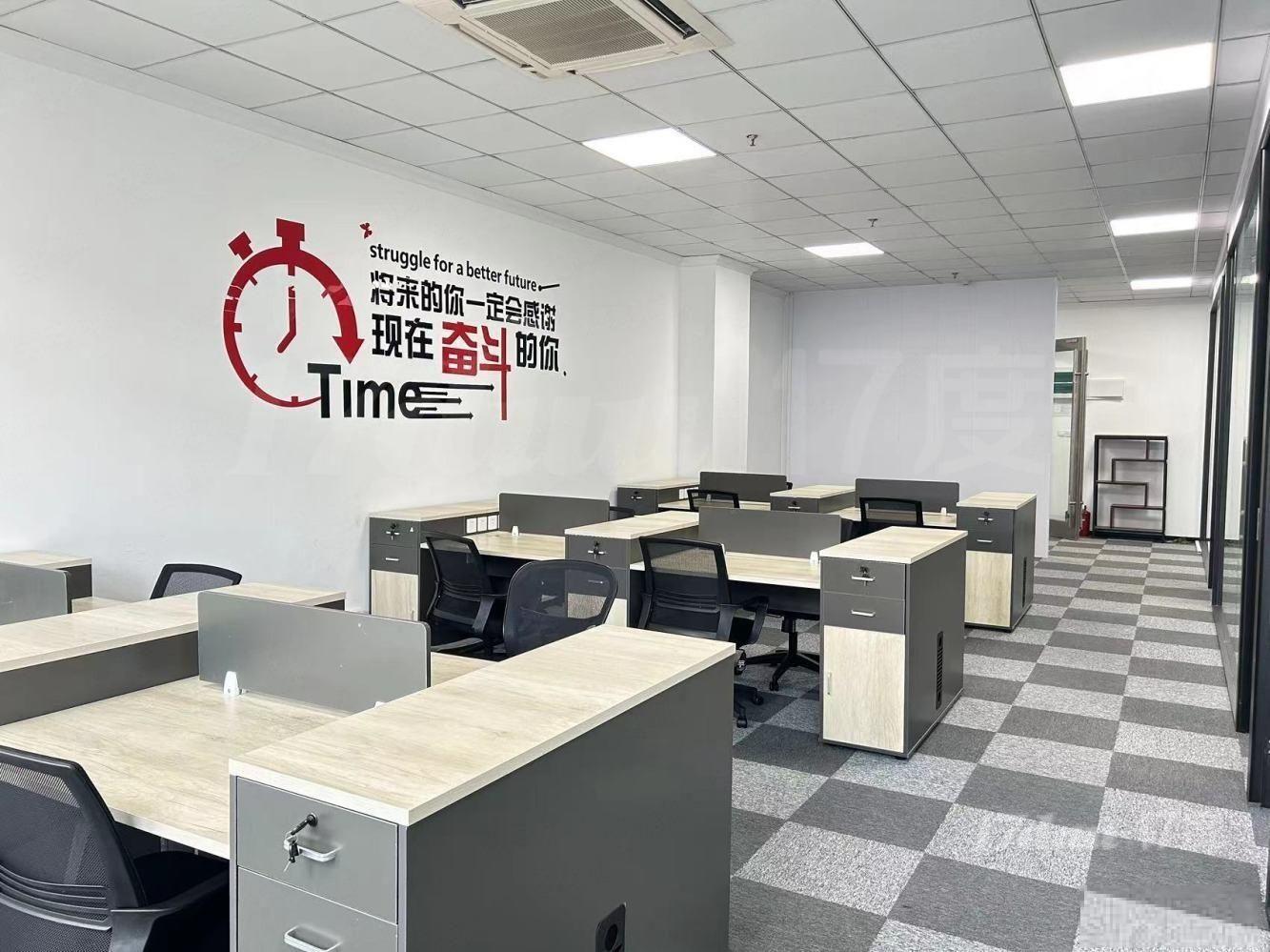 周浦地铁口 新出175平3个隔断 精装带办公家具 随时可看
