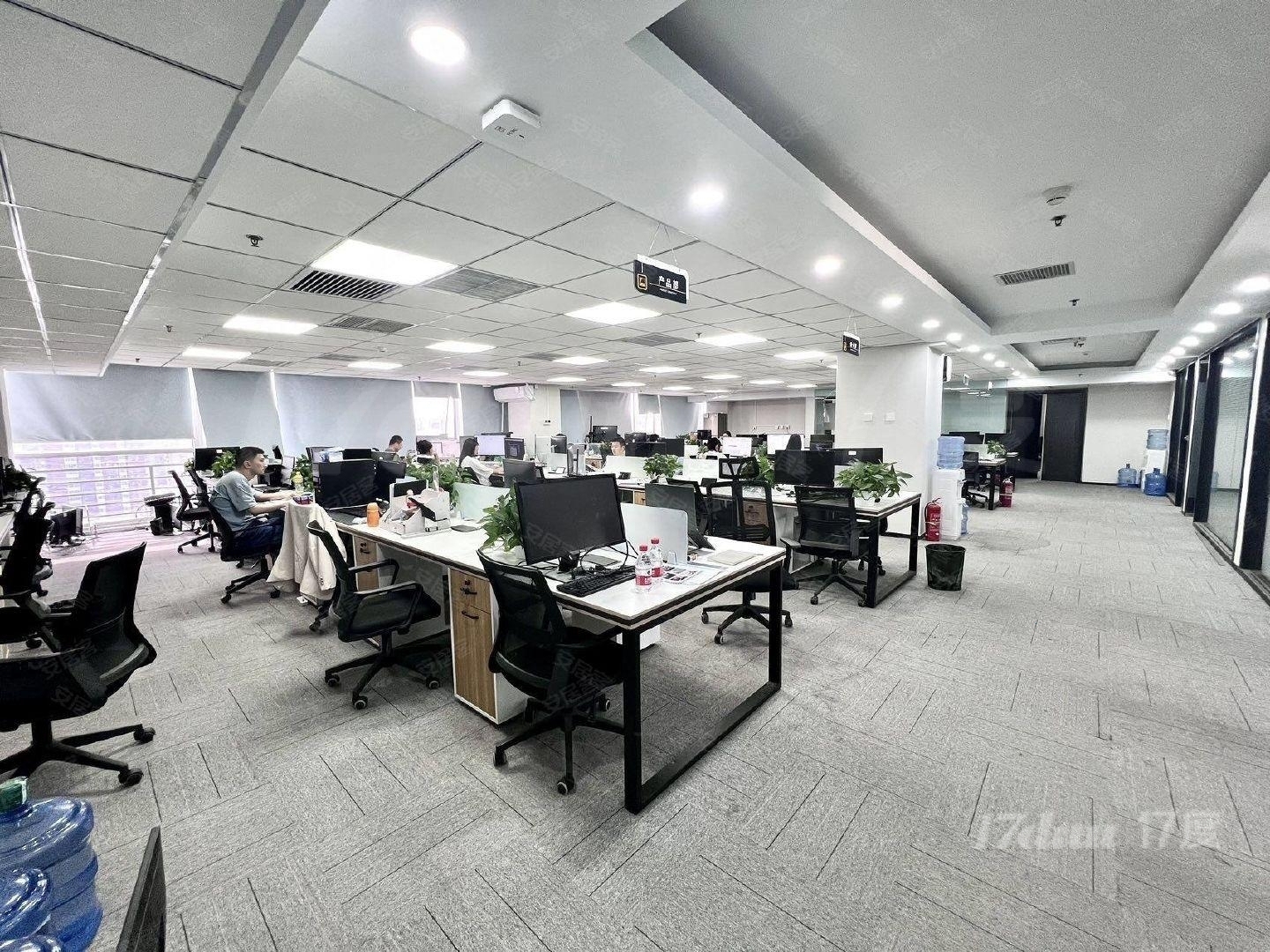 物业直租丨北三环惠新西街写字楼丨独立卫生间 家具