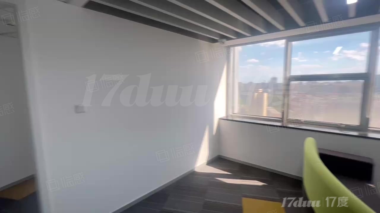 金融街 金隅大厦 西二环 精装修带家具 风格独特 随时可看