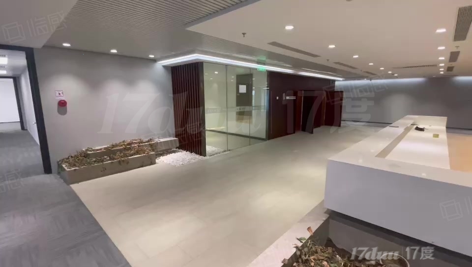 年底特价出租 国企产权 超高使用率 高区视野好 享受补助