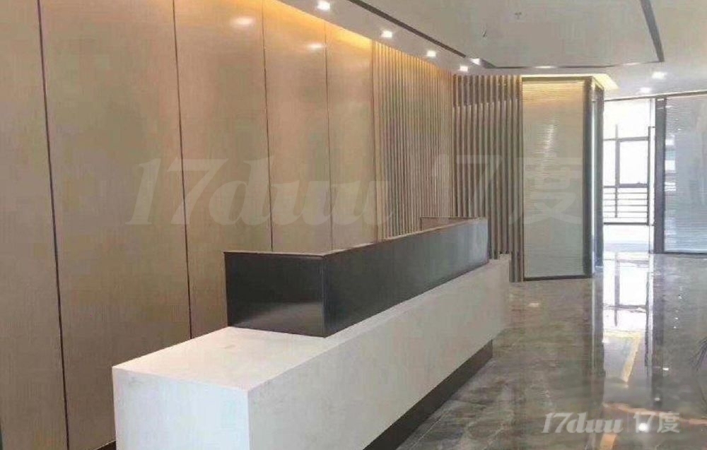 茅台大厦 新出整层丨央企产权 定制装修 可分割 入住