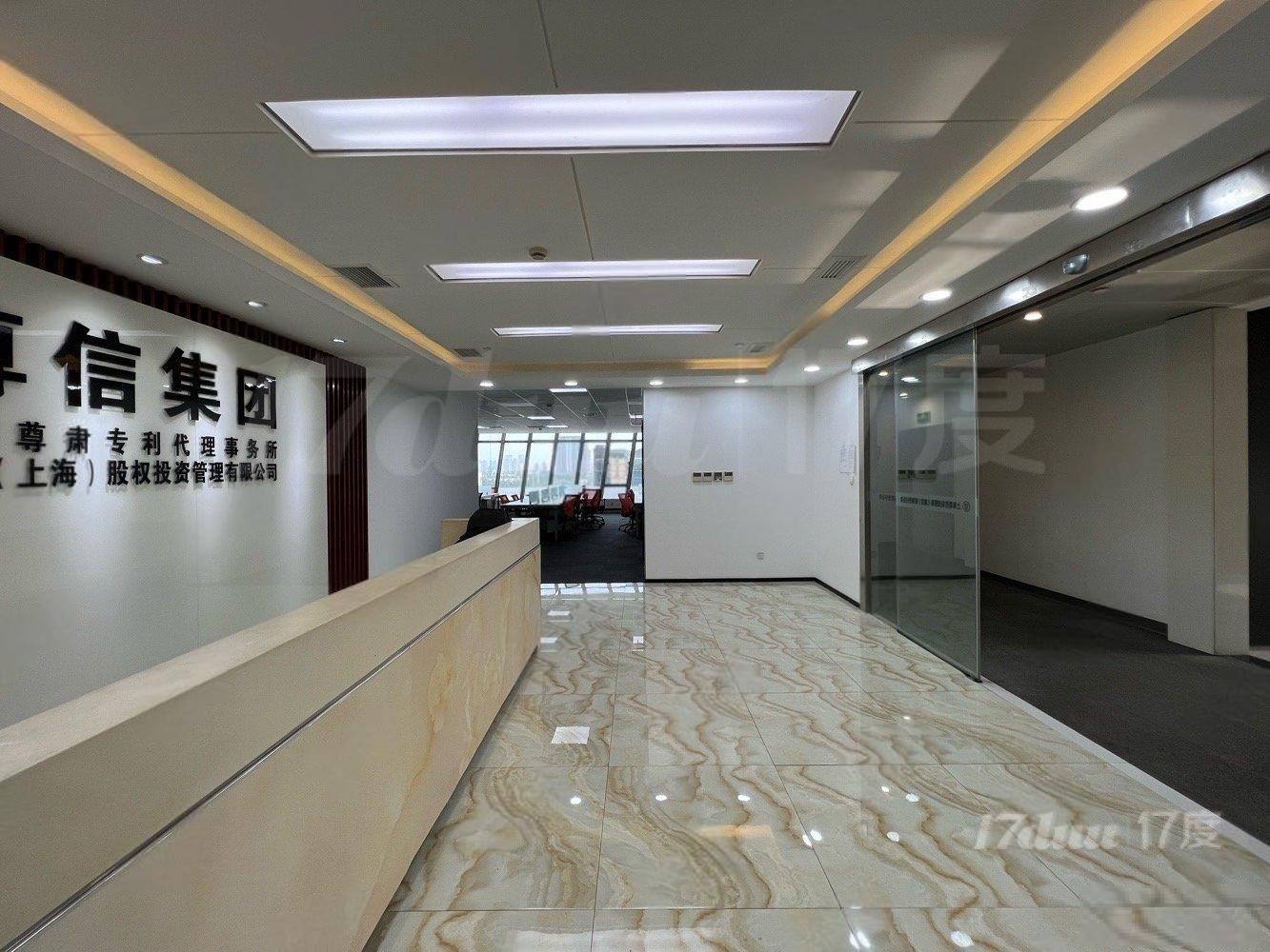 正对电梯口458平精装带家具丨丽婴房大楼丨财富108广场隔壁