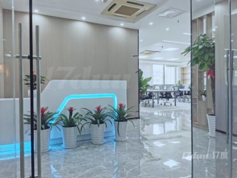 3条轨交，精装235平，正对电梯厅，近汇商信息大厦证大佳兆业