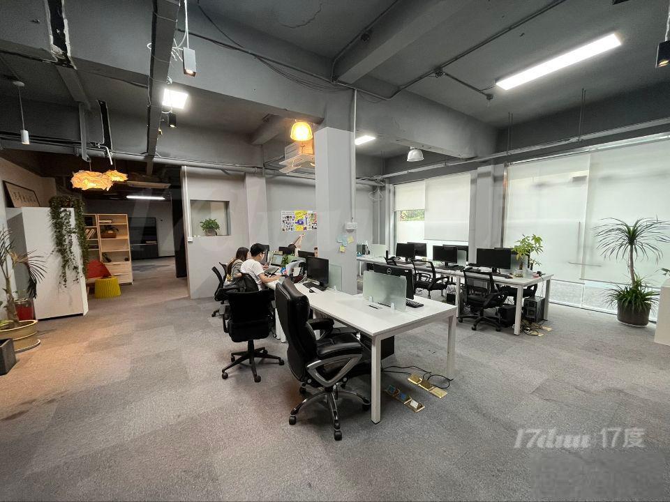 苏州河畔，11.13号线隆德路，苏河汇创意园，精装修