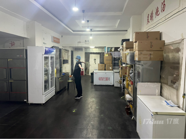 社区底商出租  成熟小区  欢迎咨询 中介勿扰