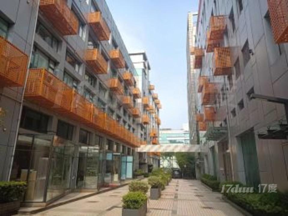 9号线打浦桥，500视觉235平，有上下水，层高4米带露台