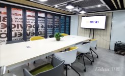 24小时办公 15人大小 人均不到400一个工位 可注册公司