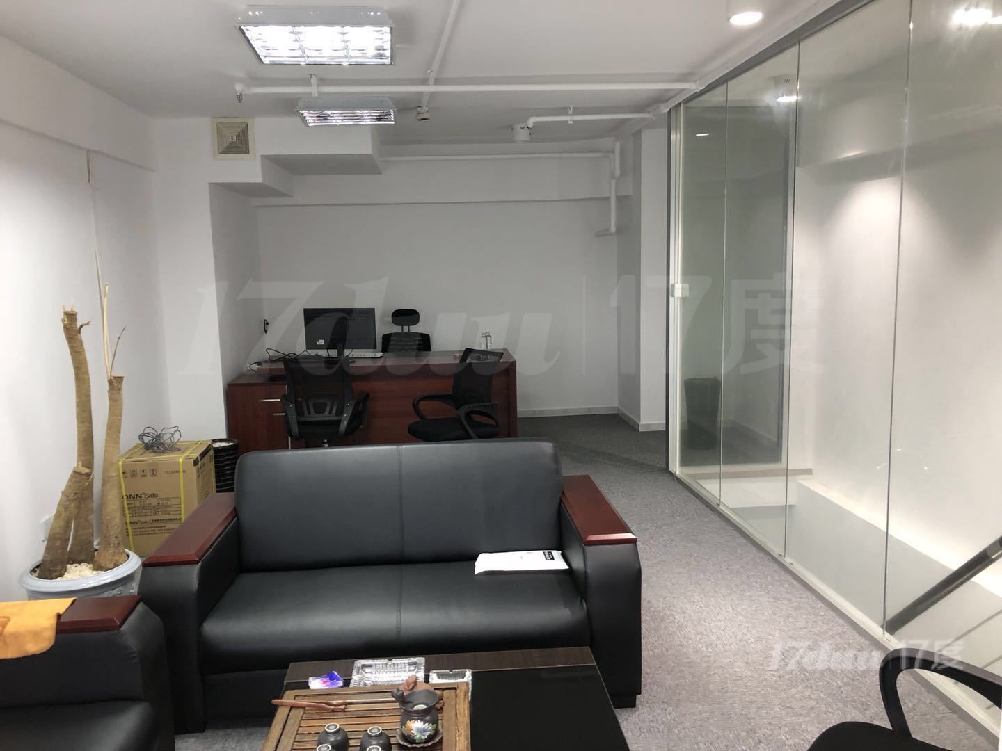 1号线莘庄地铁站 绿地蓝海 拎包入住