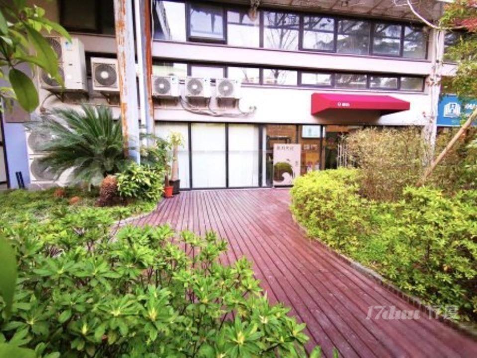 龙阳路，芳华德必创意园区 地铁7号线 600平可定制装修
