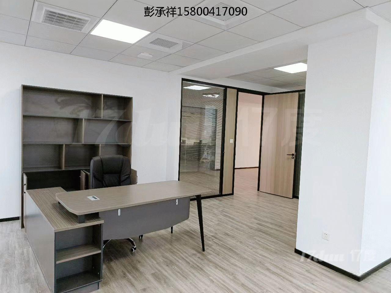 17号线沿线地铁200平精装带家具拎包入住，水电，停车费全包