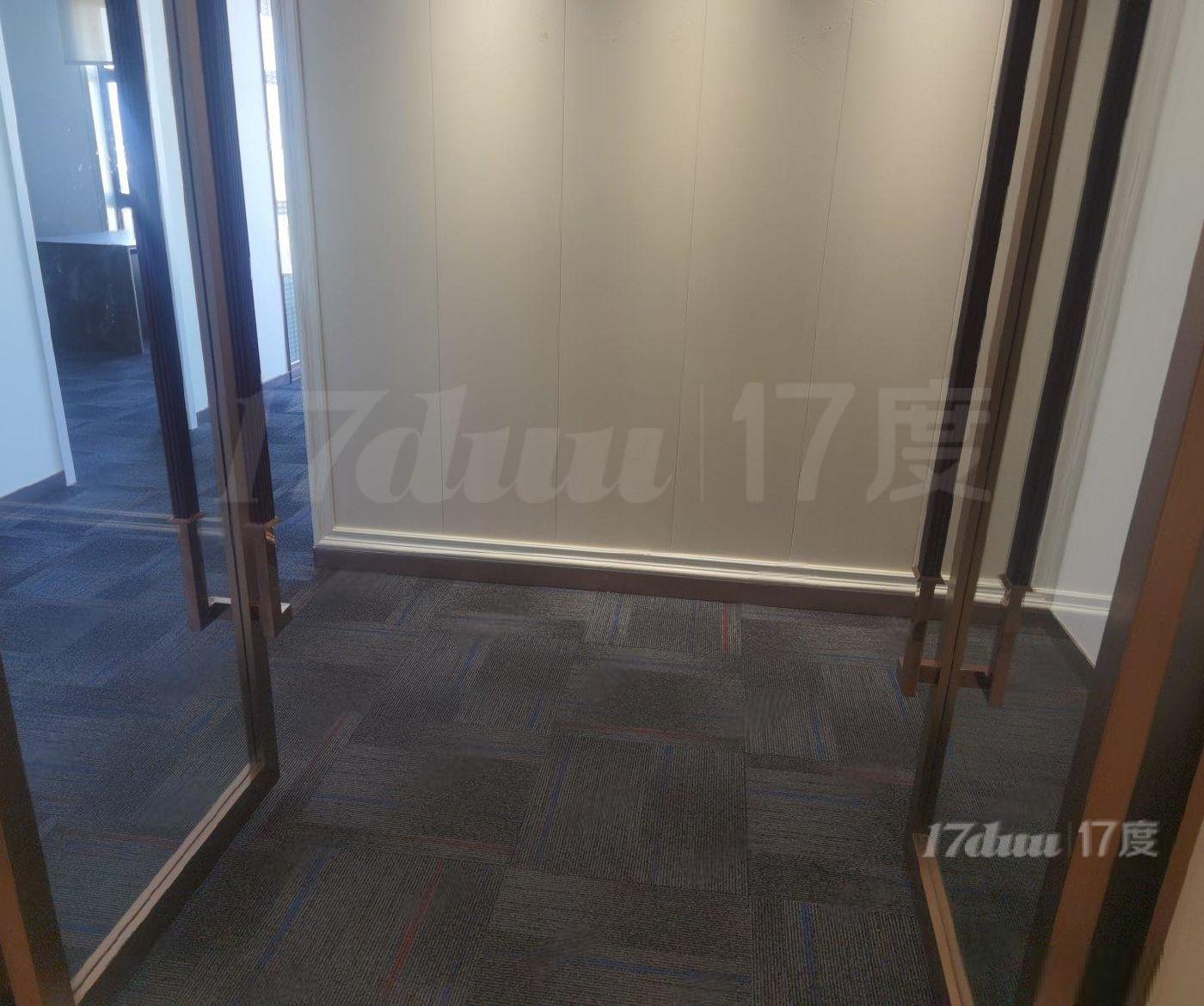 档次高 蟠龙路地铁站押一付一 精装修带家具虹桥火车站徐泾