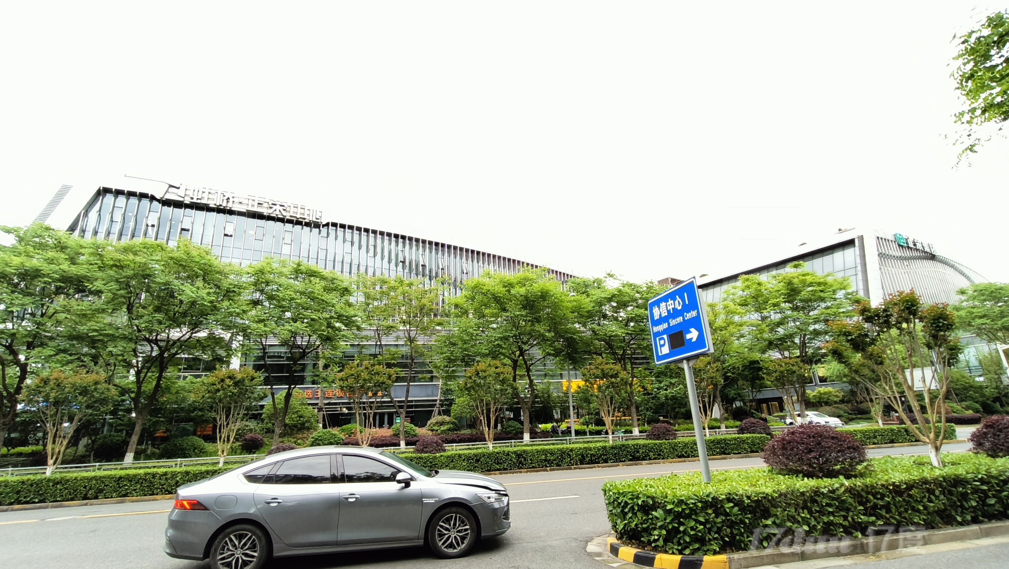 虹桥正荣中心 新出130平豪华中心 花园式办公环境 近地铁