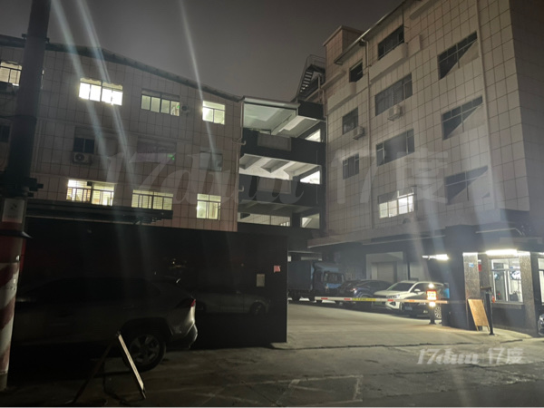 出租厂房二楼1000平方，可办公，带4间宿舍