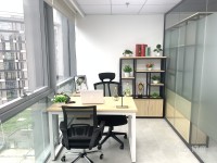 创客空间，联合共享办公模式，地铁口直达，大小户型均有，包杂费