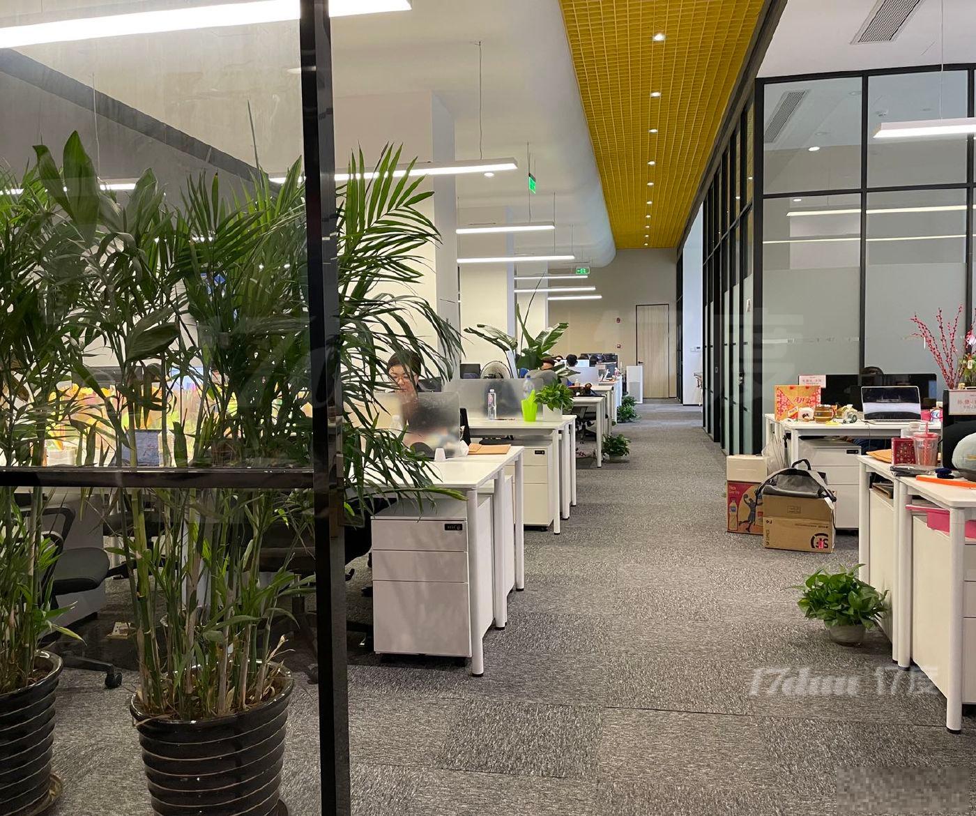静安科技中心 8号线中兴路站，空调可以加班，精装修带家具