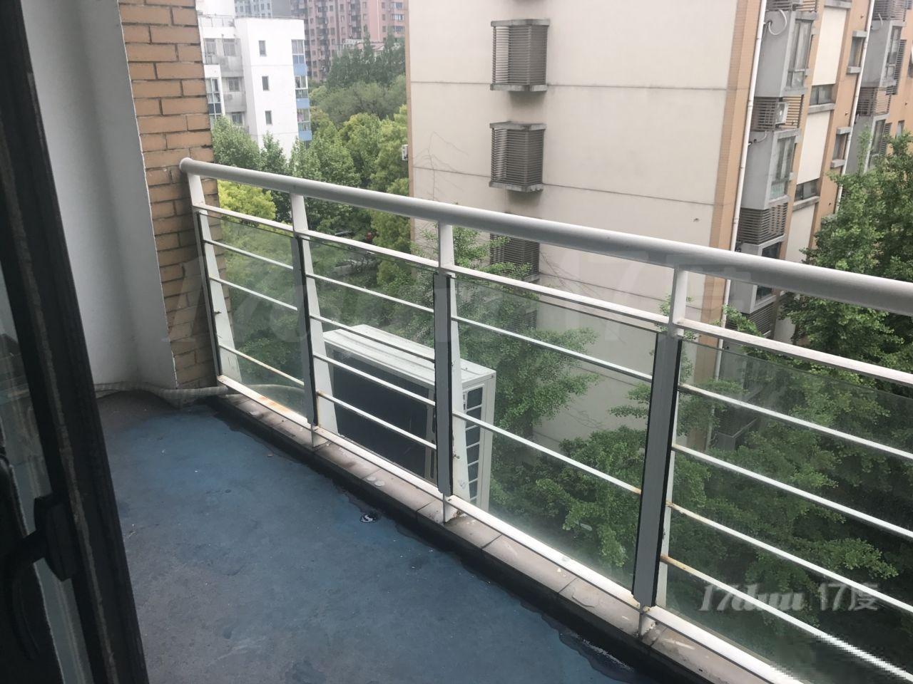 同和国际大厦精装小户型办公出租，精装带厨房卫生间，急租房源