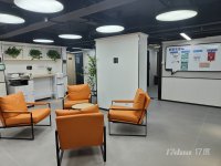高铁站旁 地铁口办公室 500元含水电物业网络 带电脑办公 