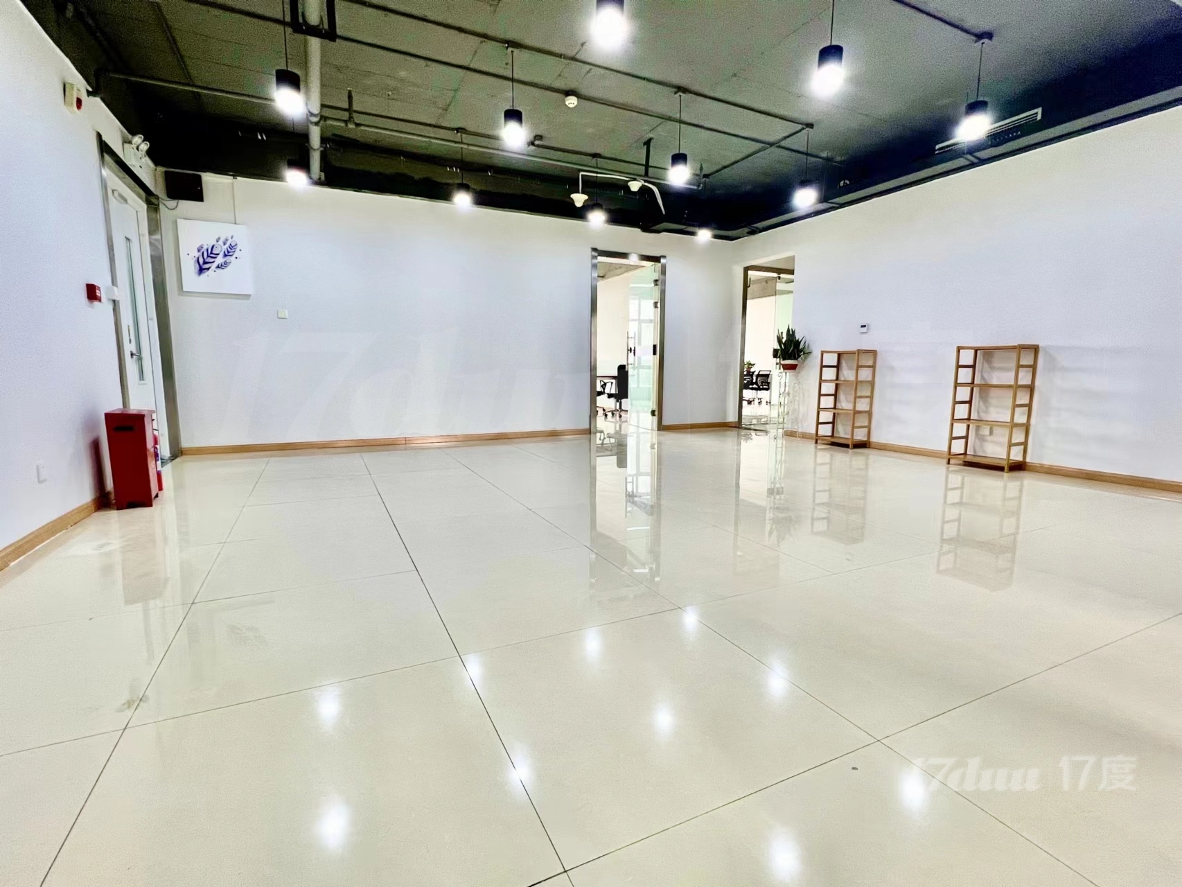 房山良乡商圈长阳精装写字楼出租，全新办公家具随时入驻