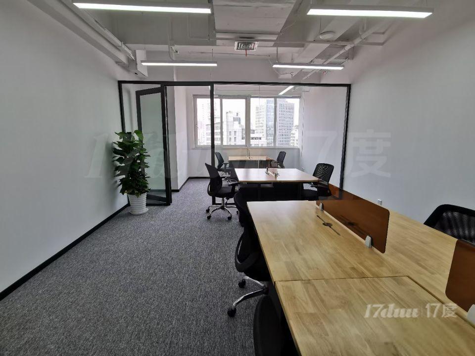 梅山大楼，120平两隔断工位可配，精装修带家具，行业不限