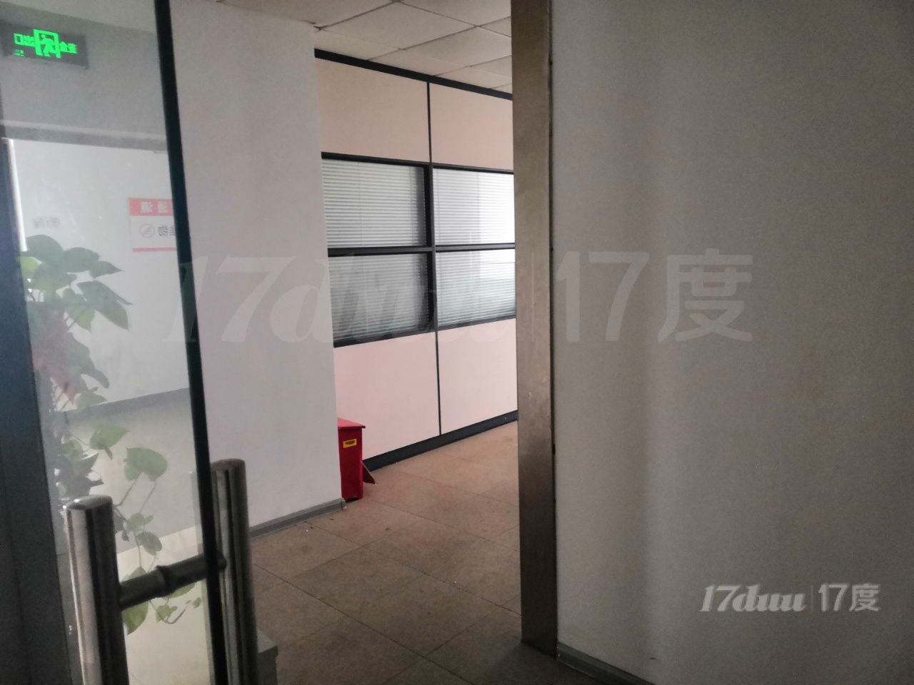 12号线七莘路站，维璟中心，莘庄中心高区92平精装修