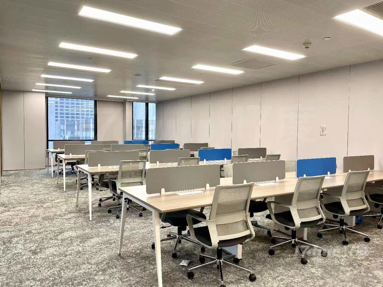 花木 世纪公园旁 建工大唐国际广场 精装修带家具 交通便利