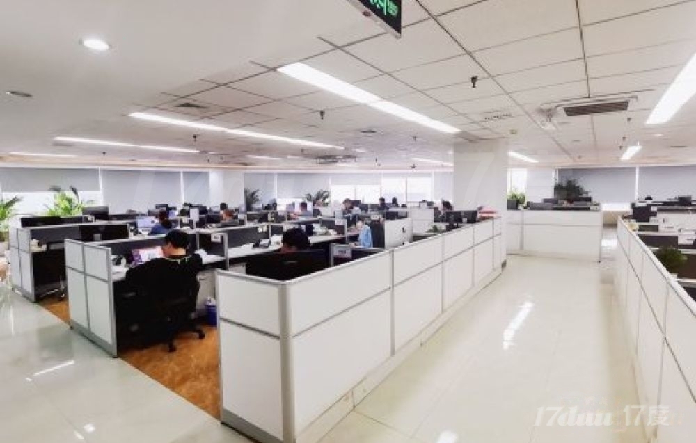知春路双线 整层精装带家具 条件可谈 有钥匙随时看房