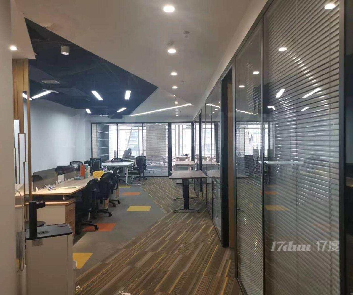 汉中路地铁站，上海现代交通大厦200平精装修带家具，拎包入住