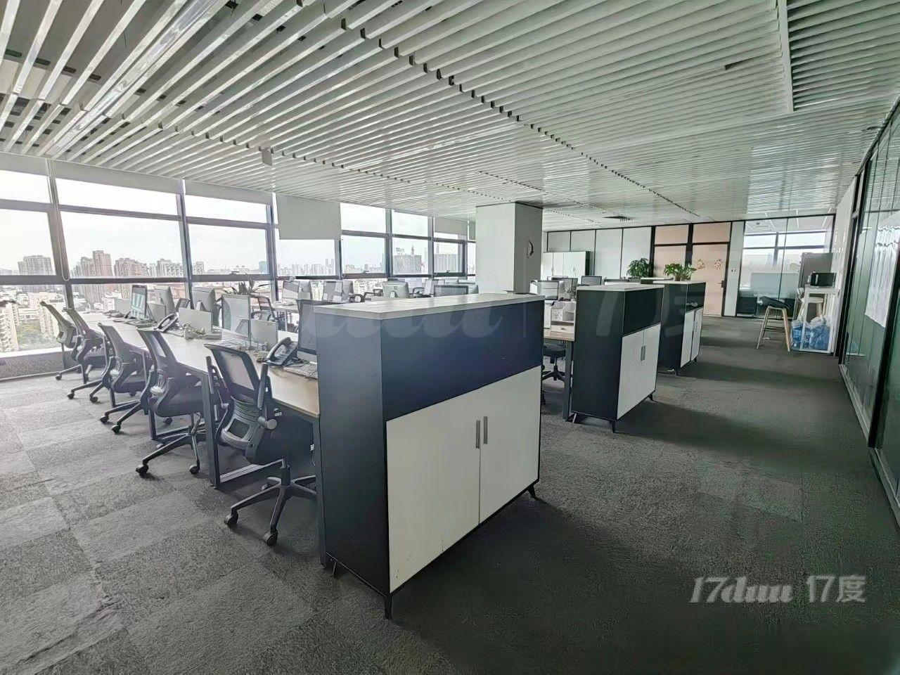 大宁音乐广场、东南看公园风景、400平精装修带家具一流品质