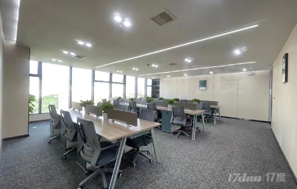 大望路商圈 蓝堡国际 精装修带家具 正对电梯间 临华贸中心