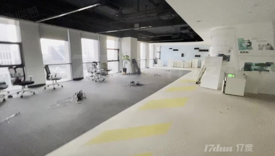 魏公村丨地标特价房丨正对电梯丨户型方正丨环绕式落地采光丨随时