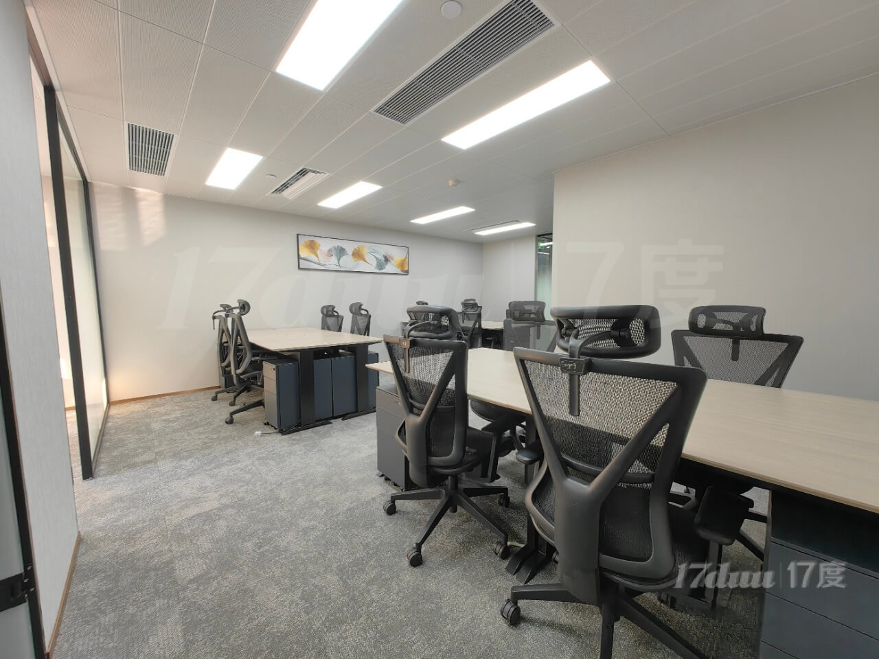 南京西路上海商城精装特惠办公出租 送免租期档次办公家具