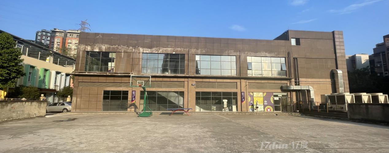 房东直租【小学正对面/千户小区门口/超市楼上/二楼精装商铺】