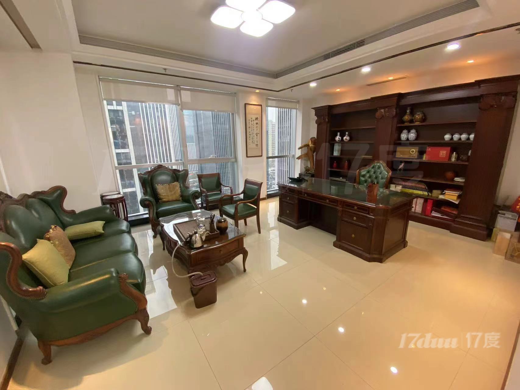 单价9300 汉峪金谷 写字楼，经十路沿线，奥体中心东邻、