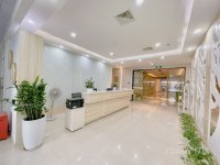 南约680合租办公室工位，公共卡位出租，交通方便包水电