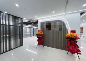 特价出租 创新中国产业园 356平 小面积办公室 户型方正