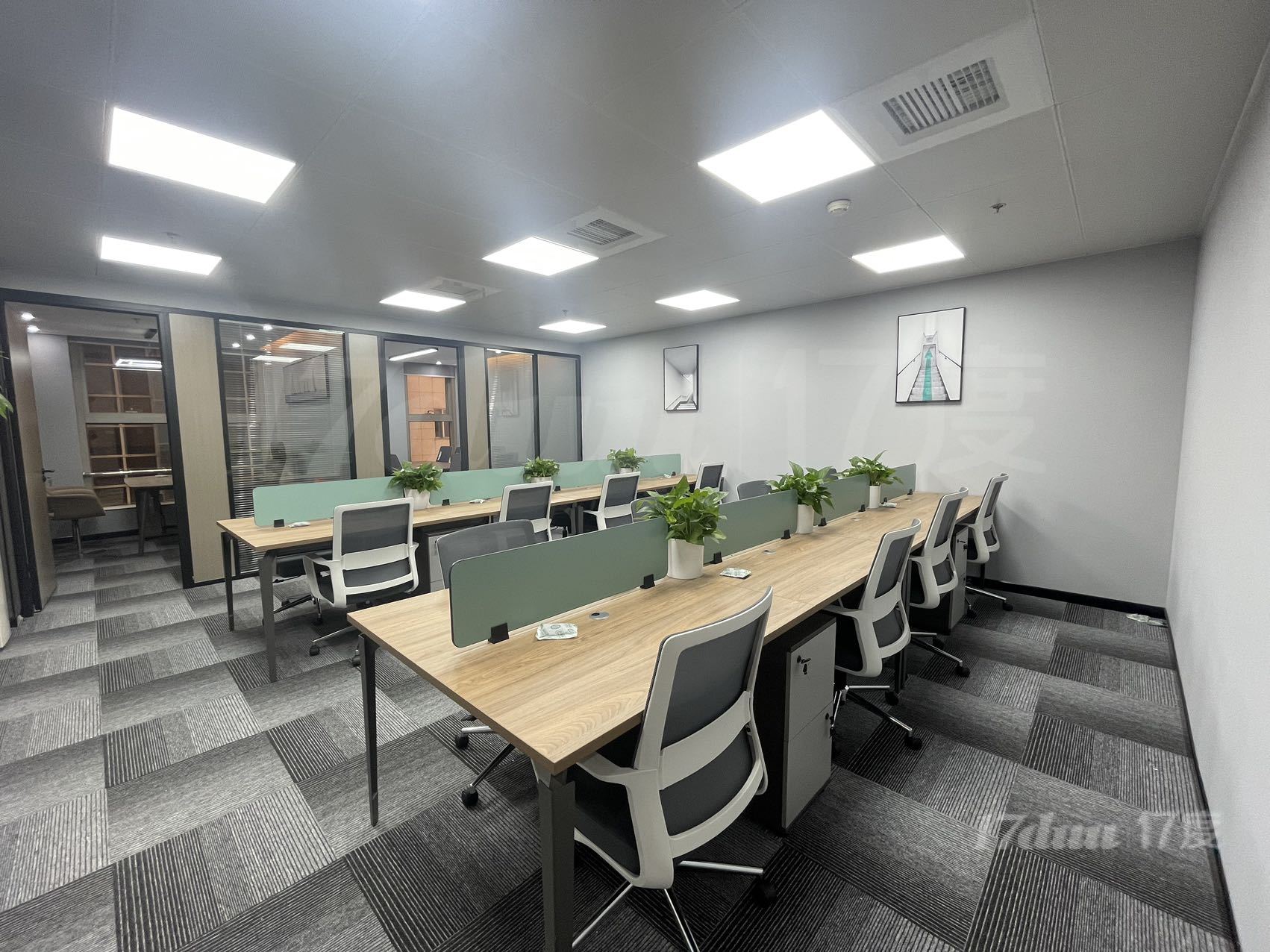 店长力荐 4号线精装 拎包入住，可定制装修价格优惠，配套齐全