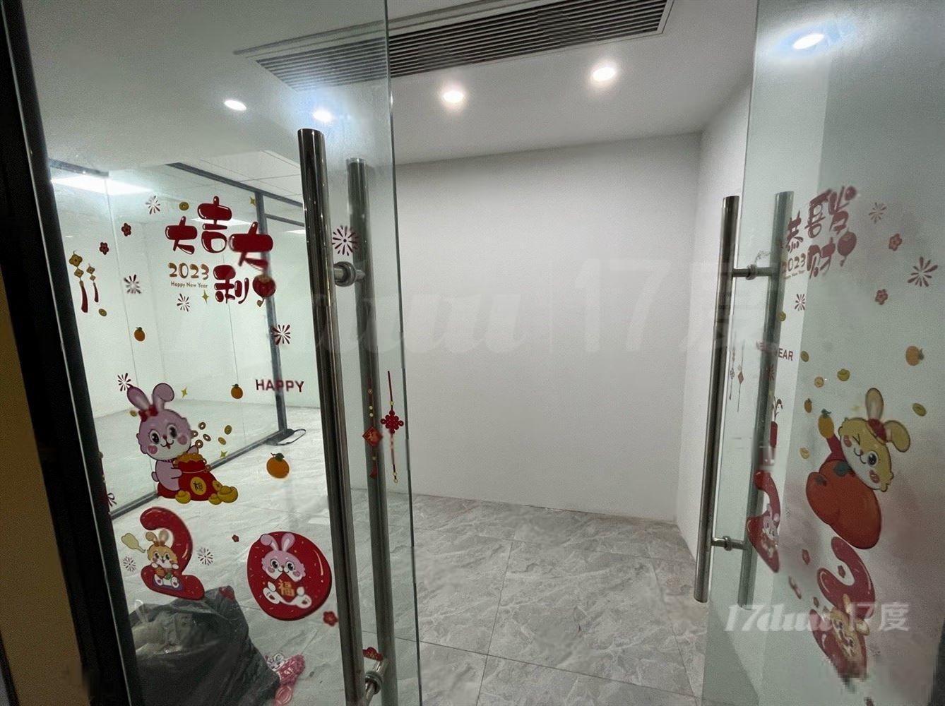 13号线地铁口金沙江西路精装朝南带3隔断房型方正出租