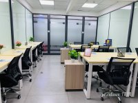 创客空间联合共享办公模式，地铁口直达，小型办公室，停车便捷