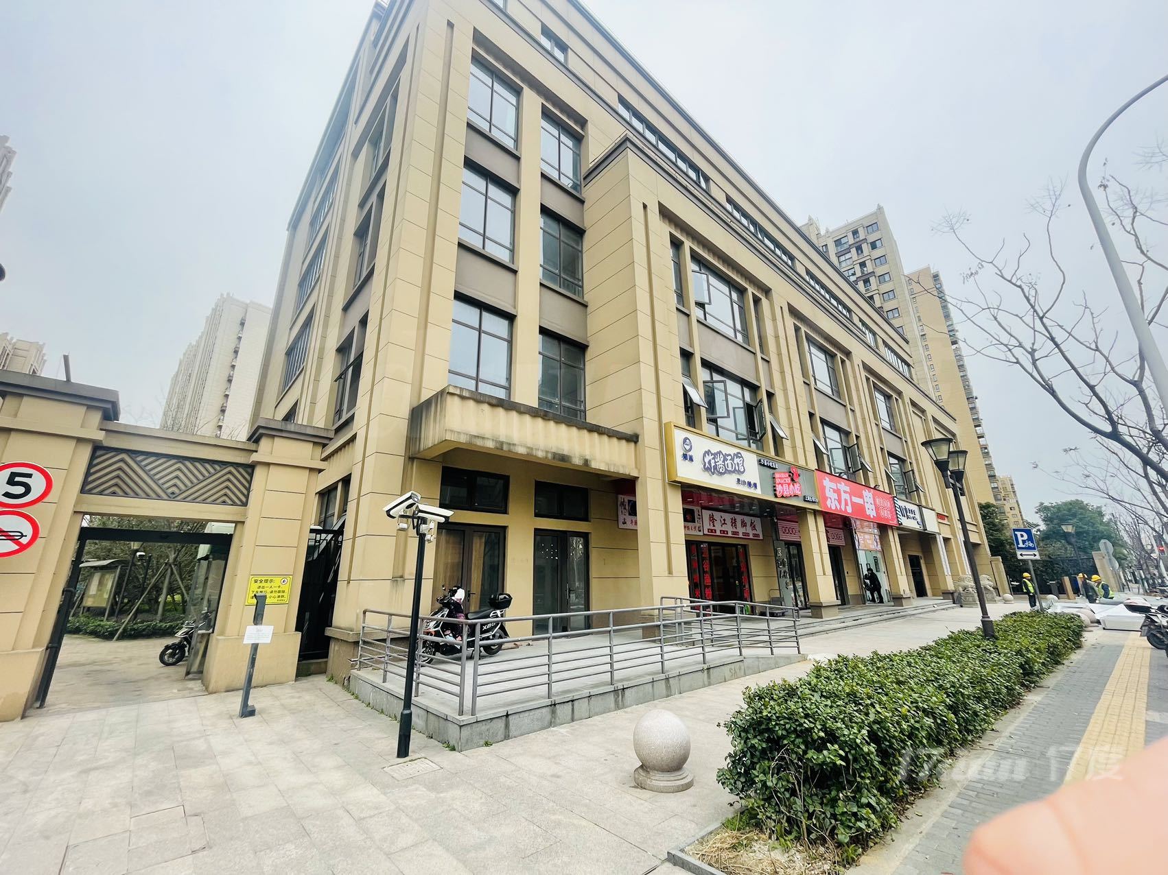 可营业 适合酒店 休闲娱乐地铁口 可分组
