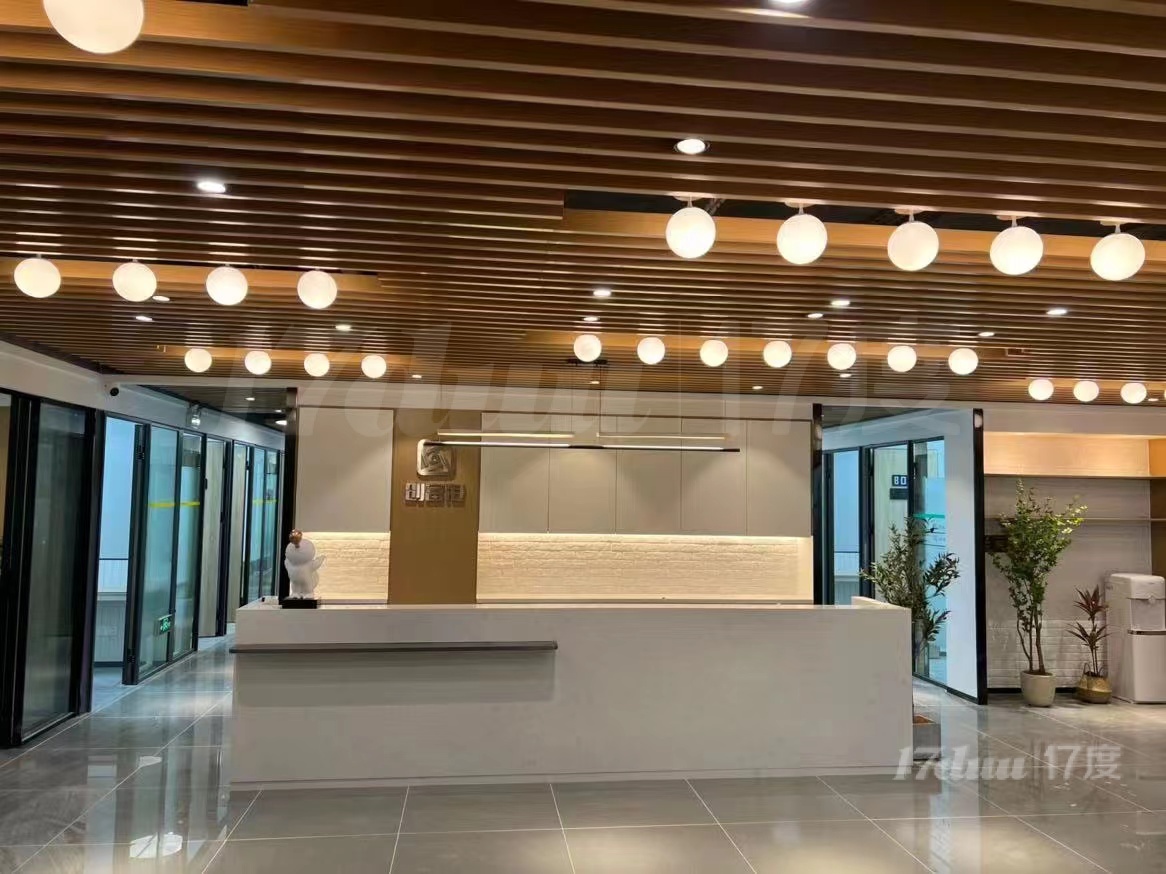 龙华中心区办公室出租 费用全包 可注册 拎台电脑即可办公