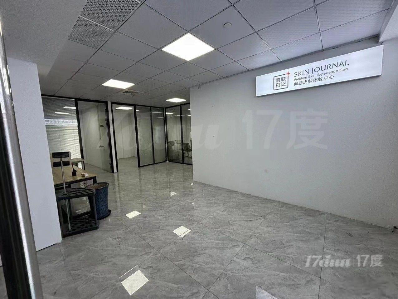 13号线地铁旁,精装带4间隔断,175㎡租金11750元/月