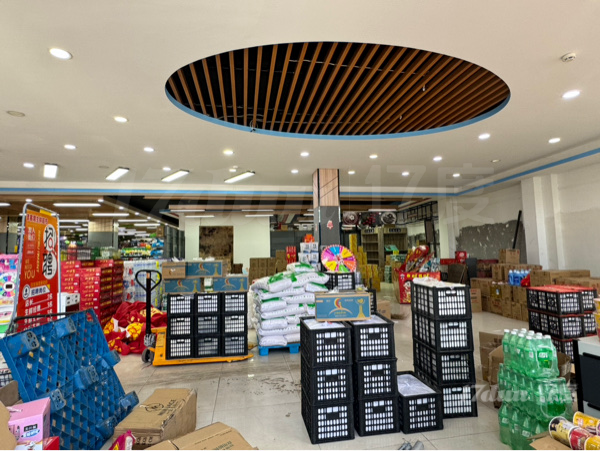 商业街店铺出租