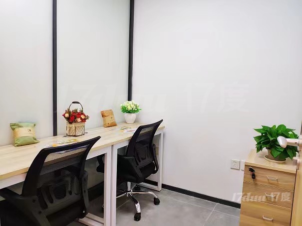 朝南2人间，全包办公室出租哟，外资食品进出口，小面积解锁异常