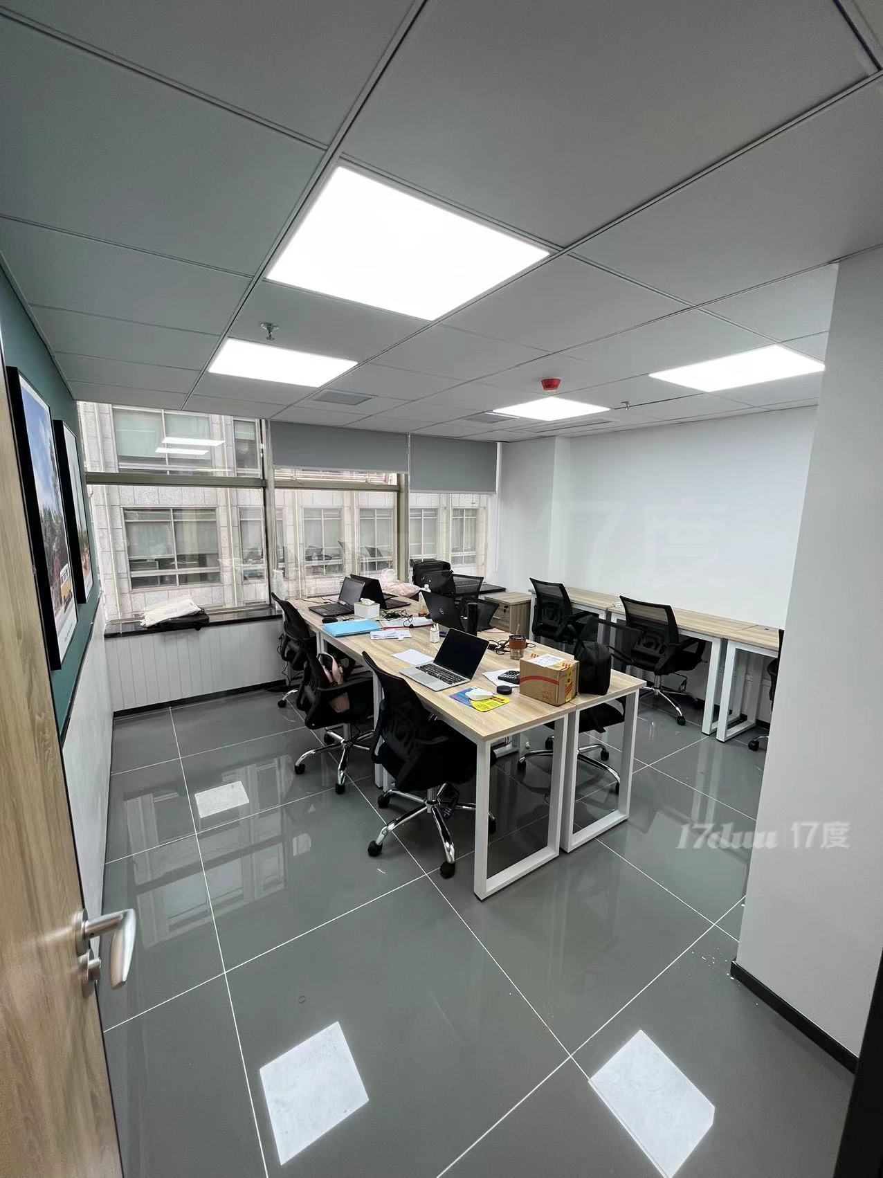 罗湖国贸商业中心中小型办公室费用全包 地址托管+注册公司开户