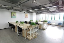 众创空间模式，独立精装办公室，带办公家私，杂费全包，可挂靠