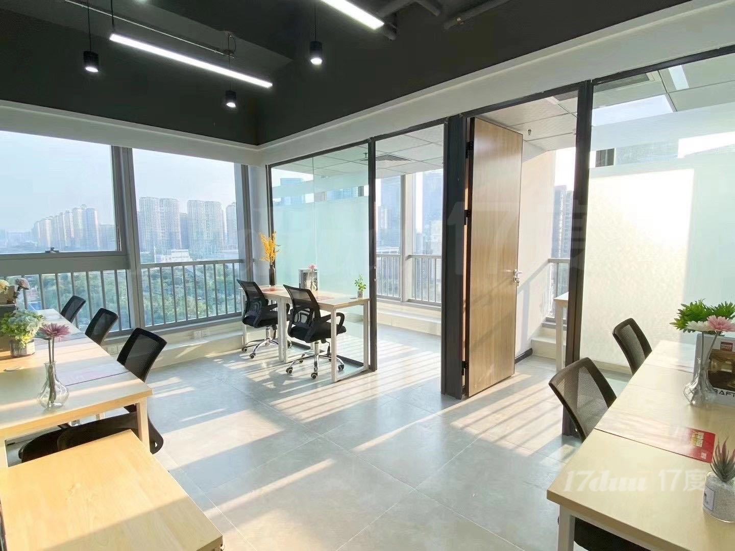 独立精装办公室出租，共享会议室，可注册进出口，配合开户解异常